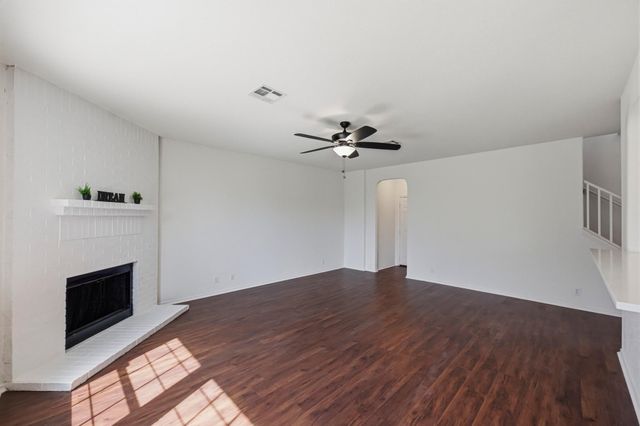 380 Apricot DR, Kyle, TX 78640