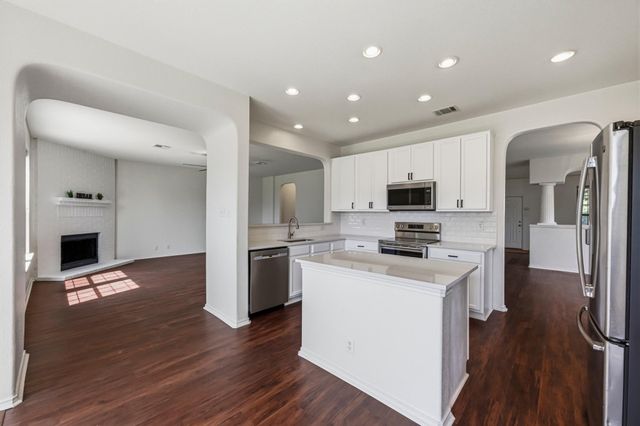 380 Apricot DR, Kyle, TX 78640