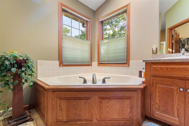 1380 Independence Drive, Orrville, OH 44667