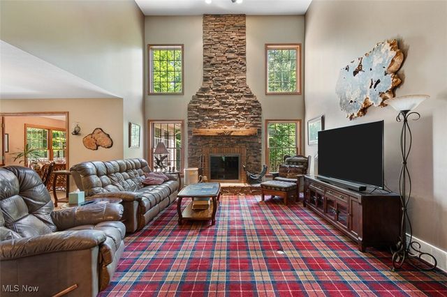 1380 Independence Drive, Orrville, OH 44667