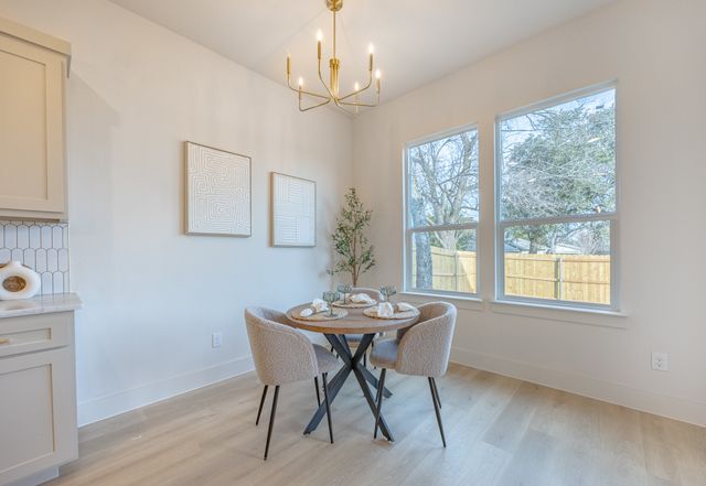 3325 Avenue G, Fort Worth, TX 76105