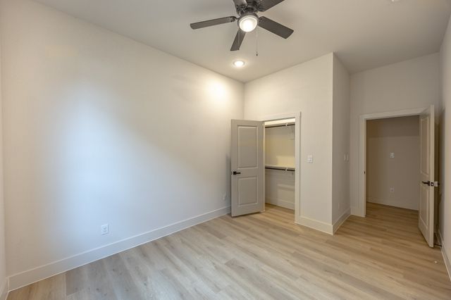 3325 Avenue G, Fort Worth, TX 76105