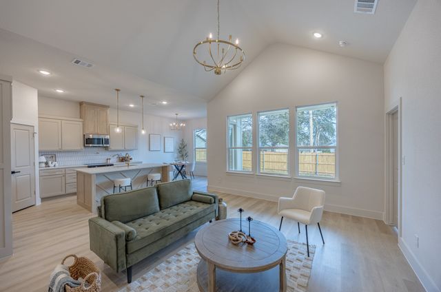 3325 Avenue G, Fort Worth, TX 76105