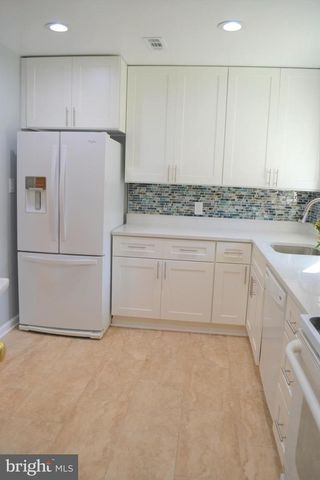 3809 WHISPERING LN, Falls Church, VA 22041
