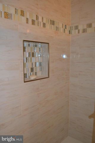 3809 WHISPERING LN, Falls Church, VA 22041