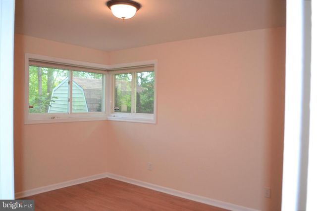 3809 WHISPERING LN, Falls Church, VA 22041