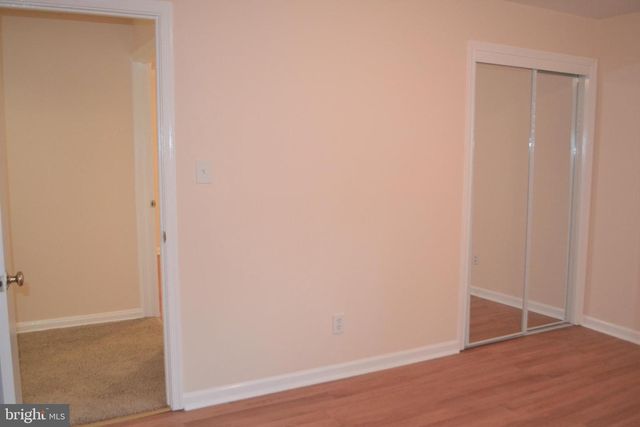 3809 WHISPERING LN, Falls Church, VA 22041