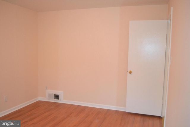 3809 WHISPERING LN, Falls Church, VA 22041