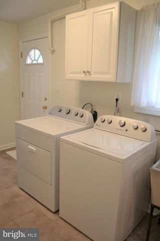 3809 WHISPERING LN, Falls Church, VA 22041