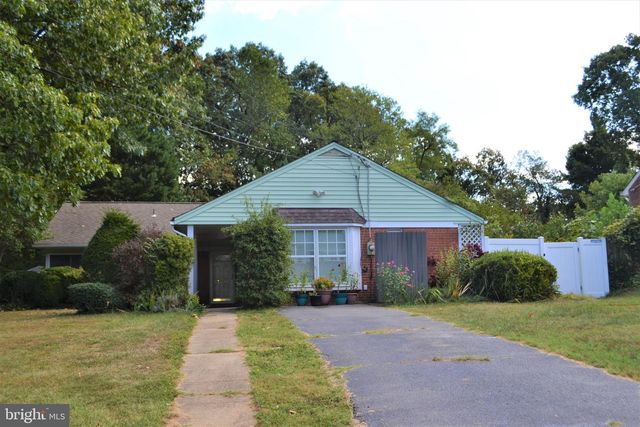 3809 WHISPERING LN, Falls Church, VA 22041