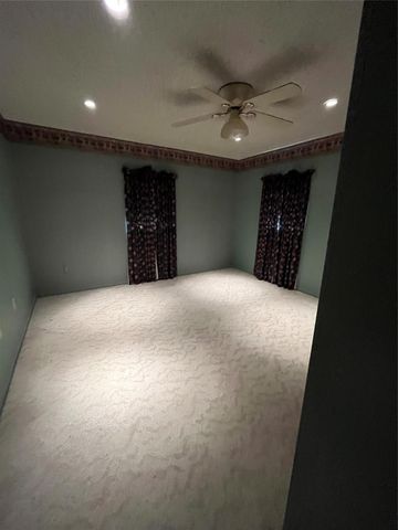 233 E Vaughn Lane, Deer Park, TX 77536