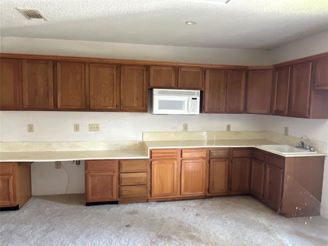 233 E Vaughn Lane, Deer Park, TX 77536