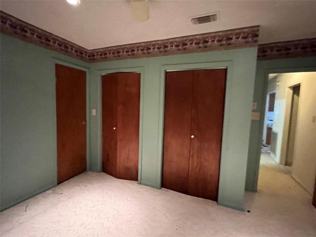 233 E Vaughn Lane, Deer Park, TX 77536