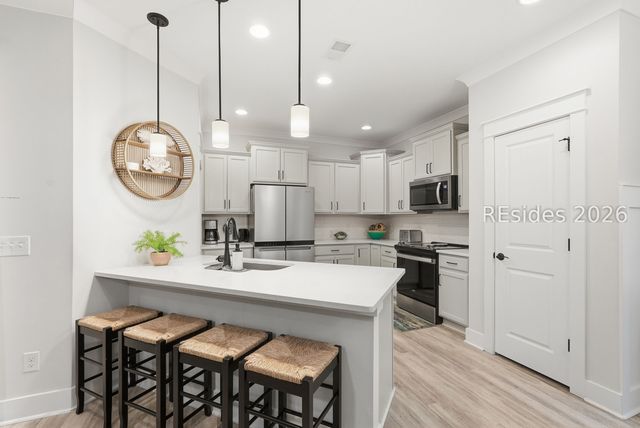 20 Pink Sand Ln, Hilton Head Island, SC 29926