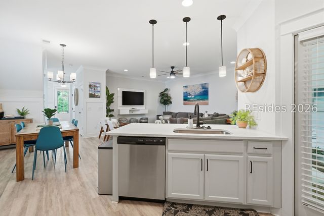 20 Pink Sand Ln, Hilton Head Island, SC 29926