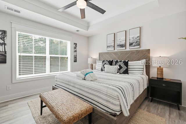 20 Pink Sand Ln, Hilton Head Island, SC 29926