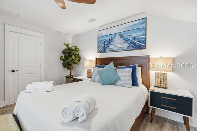 20 Pink Sand Ln, Hilton Head Island, SC 29926