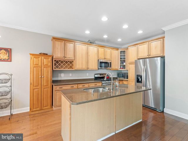 1214 DERRY LN, West Chester, PA 19380