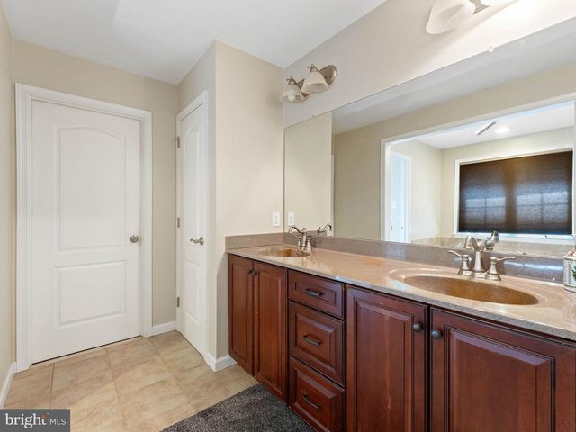1214 DERRY LN, West Chester, PA 19380