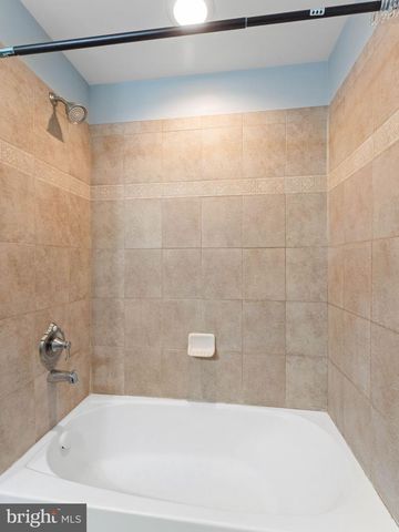 1214 DERRY LN, West Chester, PA 19380