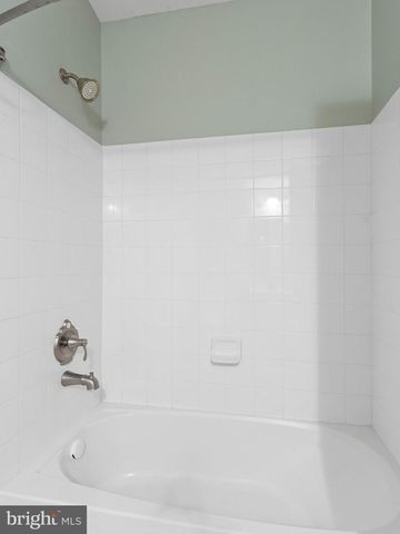 1214 DERRY LN, West Chester, PA 19380