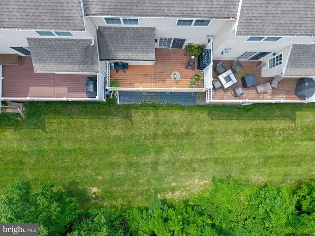 1214 DERRY LN, West Chester, PA 19380