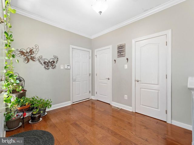 1214 DERRY LN, West Chester, PA 19380