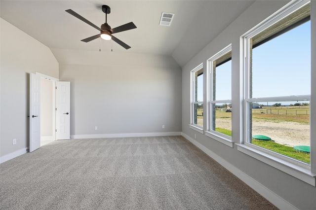 650 Sanger Drive, Springtown, TX 76082