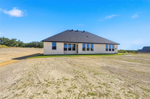 650 Sanger Drive, Springtown, TX 76082