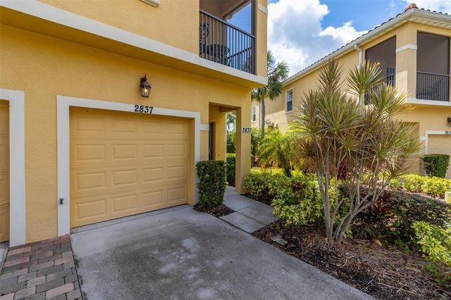 2837 OAKWATER DRIVE 2837, Kissimmee, FL 34747