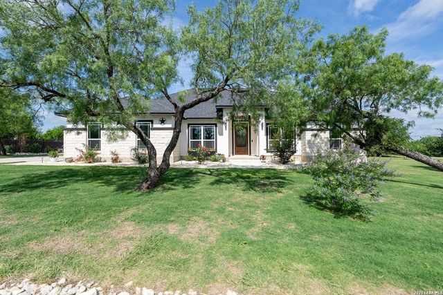 110 CR 3829, San Antonio, TX 78253