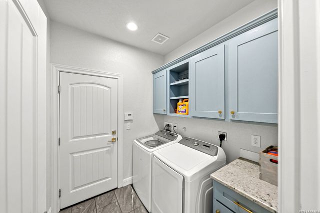 110 CR 3829, San Antonio, TX 78253