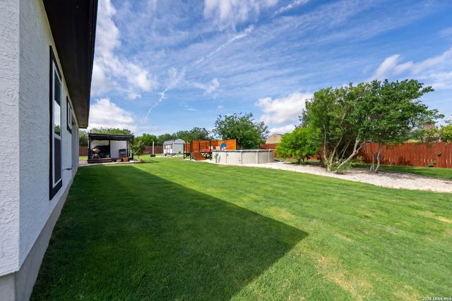110 CR 3829, San Antonio, TX 78253
