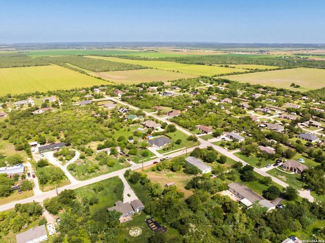 110 CR 3829, San Antonio, TX 78253