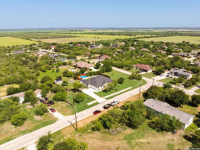 110 CR 3829, San Antonio, TX 78253