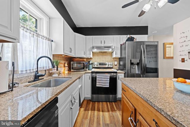 1231 ANN MARIE ST, Easton, PA 18045