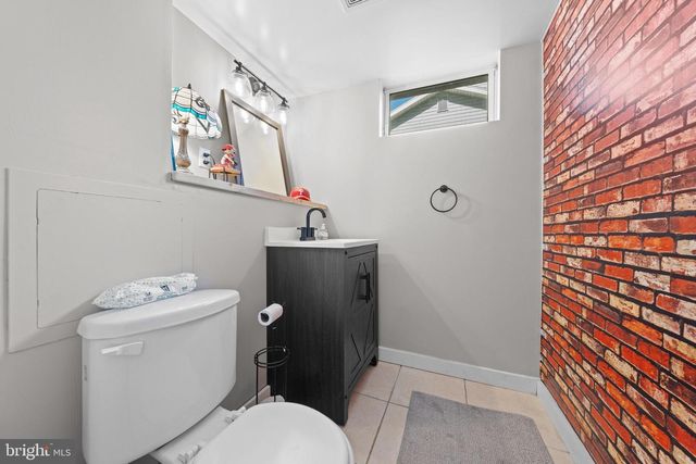 1231 ANN MARIE ST, Easton, PA 18045