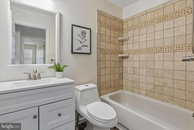 218 NEVIN LN, Ambler, PA 19002