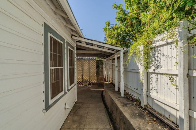 55 Hayden Aly, Sutter Creek, CA 95685