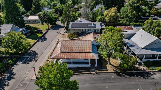 55 Hayden Aly, Sutter Creek, CA 95685