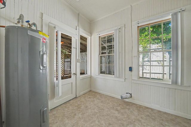 55 Hayden Aly, Sutter Creek, CA 95685