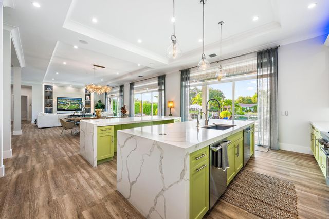 2169 Driftwood Circle, Palm Beach Gardens, FL 33410