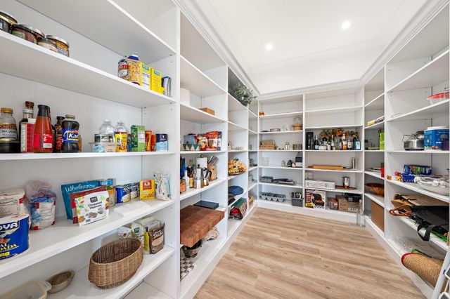 2169 Driftwood Circle, Palm Beach Gardens, FL 33410