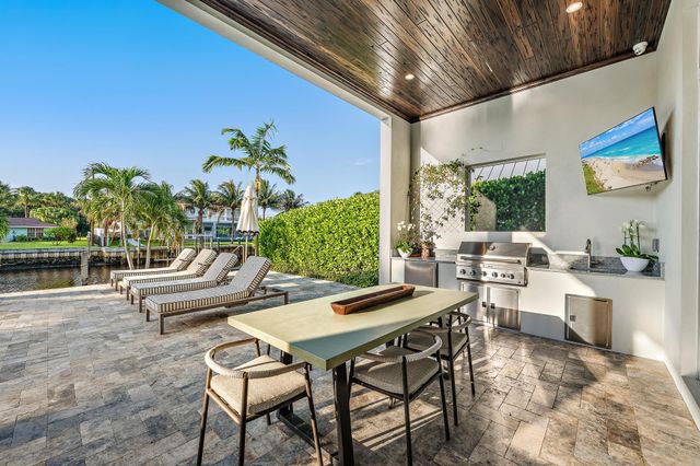 2169 Driftwood Circle, Palm Beach Gardens, FL 33410
