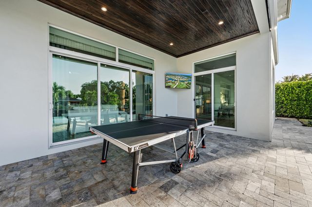 2169 Driftwood Circle, Palm Beach Gardens, FL 33410