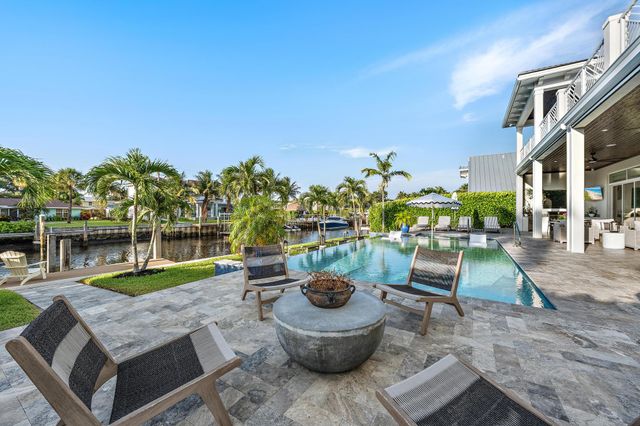 2169 Driftwood Circle, Palm Beach Gardens, FL 33410