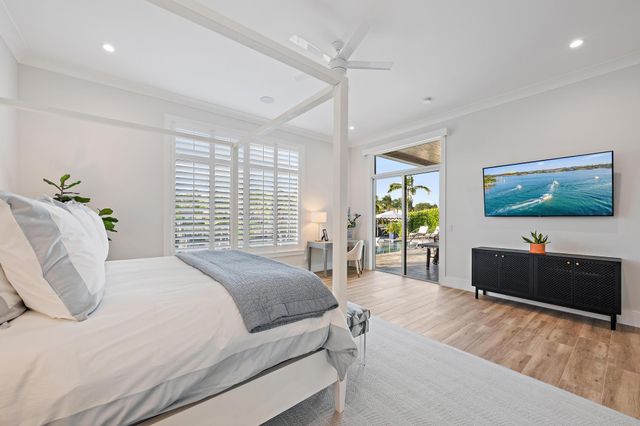 2169 Driftwood Circle, Palm Beach Gardens, FL 33410
