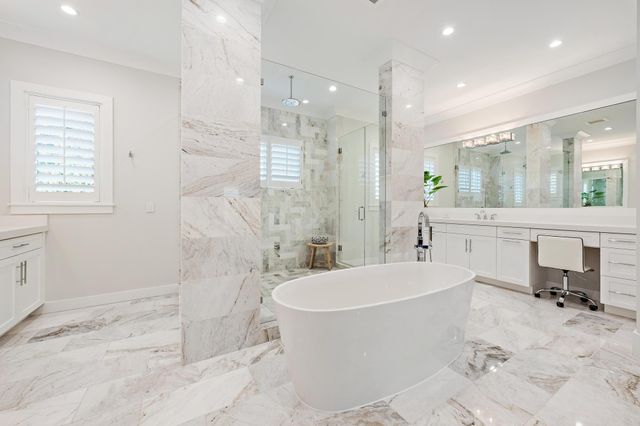 2169 Driftwood Circle, Palm Beach Gardens, FL 33410