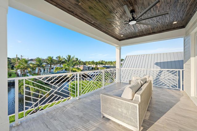 2169 Driftwood Circle, Palm Beach Gardens, FL 33410