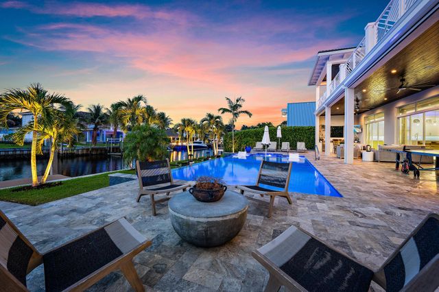 2169 Driftwood Circle, Palm Beach Gardens, FL 33410